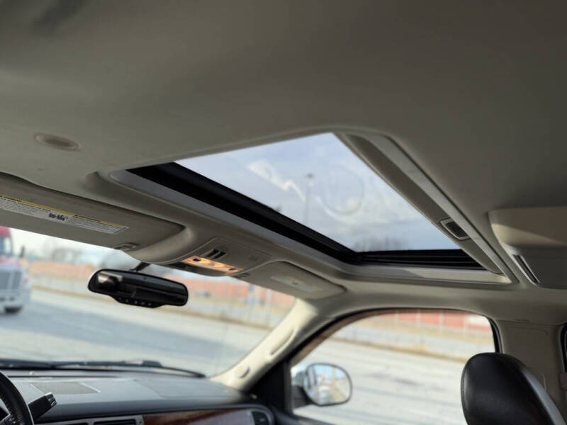 2013 Chevrolet Avalanche LTZ Black Diamond