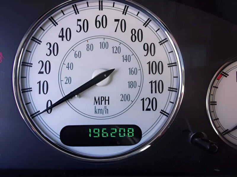2001 Chrysler LHS