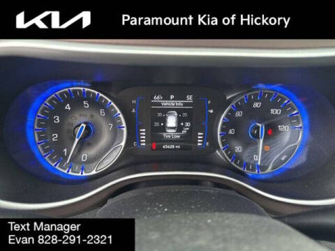 2023 Chrysler Voyager LX