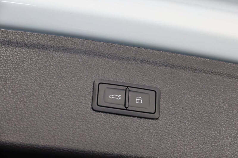 2024 Audi Q5 e quattro S line Prem Pl 55 TFSI