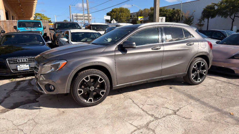 2018 Mercedes-Benz GLA-Class GLA250's photo