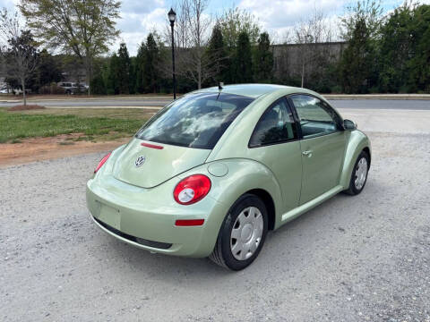 2010 Volkswagen New Beetle
