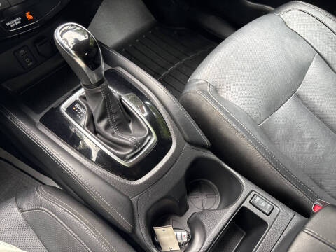 2017 Nissan Rogue SL