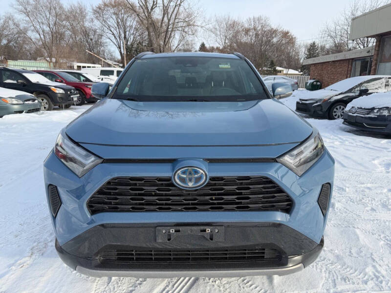 2022 Toyota RAV4 Hybrid SE