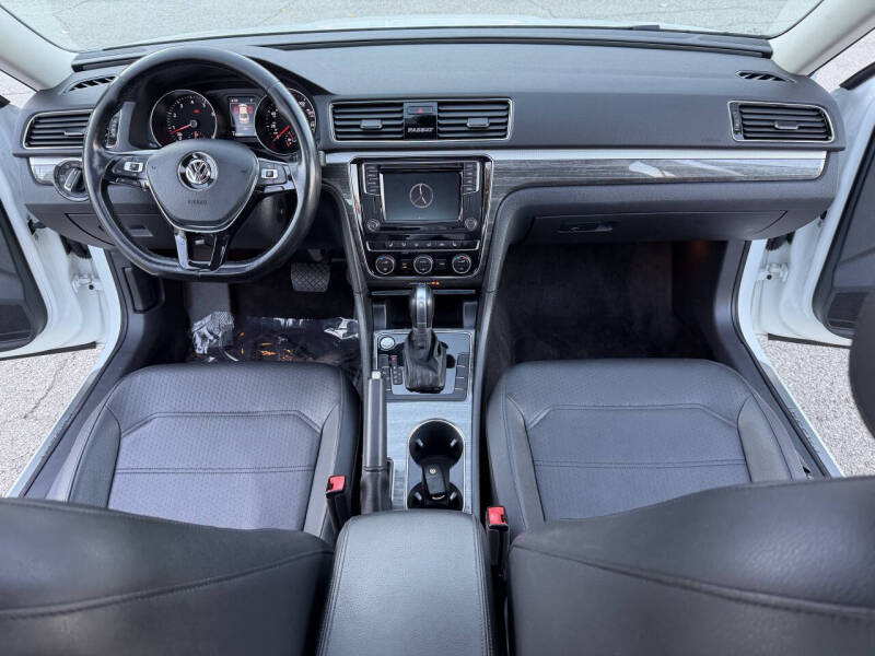 2018 Volkswagen Passat 2.0T SE