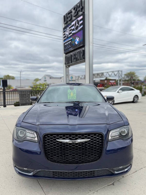 2017 Chrysler 300 S