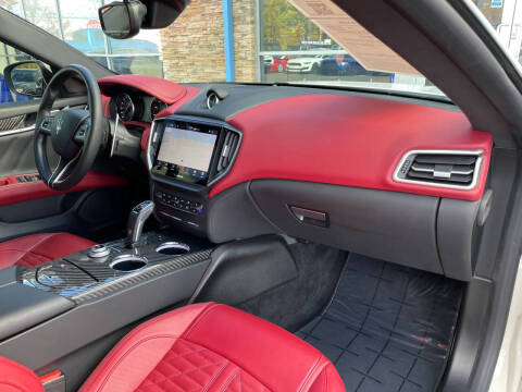 2023 Maserati Ghibli Trofeo