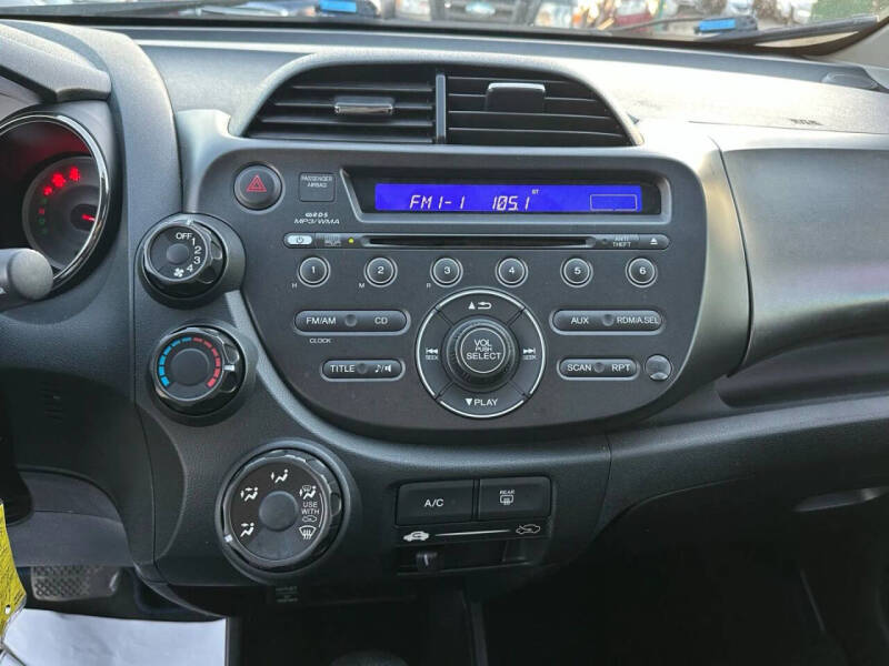 2013 Honda Fit Sport