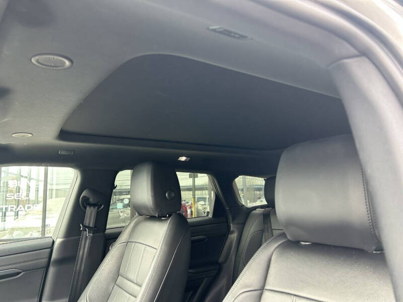 2022 Land Rover Range Rover Evoque P250 SE