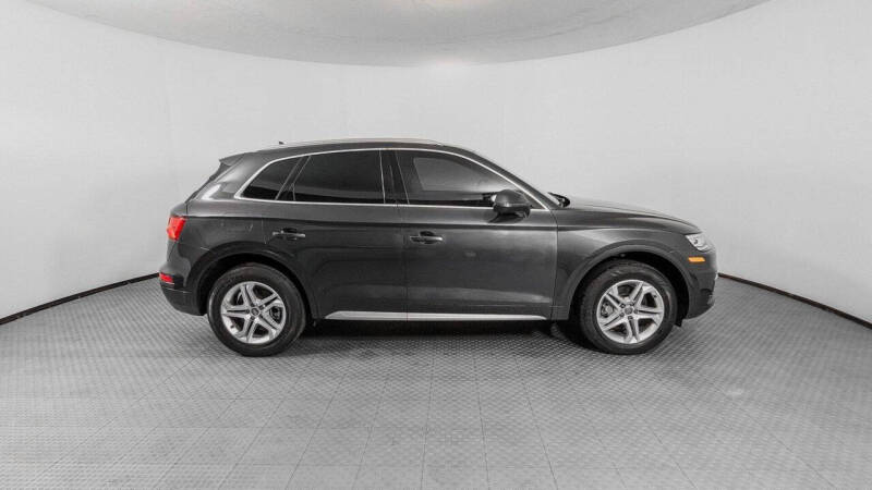 2019 Audi Q5 quattro Premium 45 TFSI