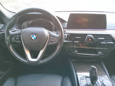 2018 BMW 5 Series 530i