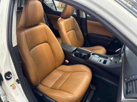 2013 Lexus CT 200h