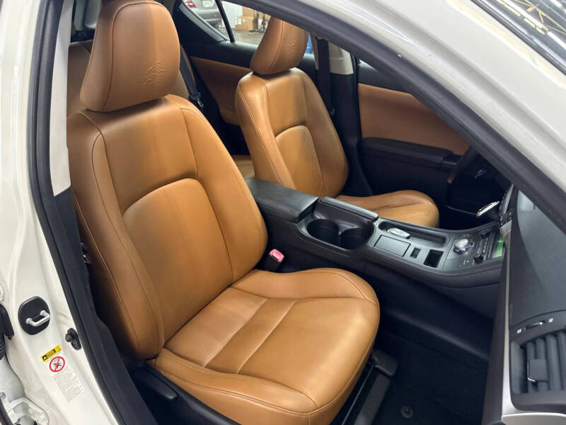 2013 Lexus CT 200h