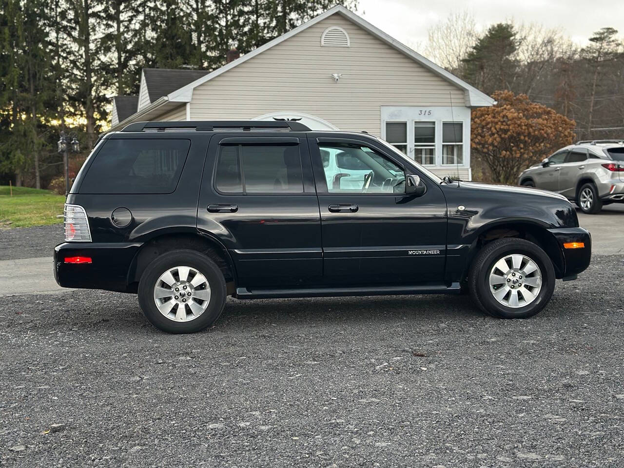 2008 Mercury Mountaineer for sale at Town Auto Inc in Clifton Park, NY