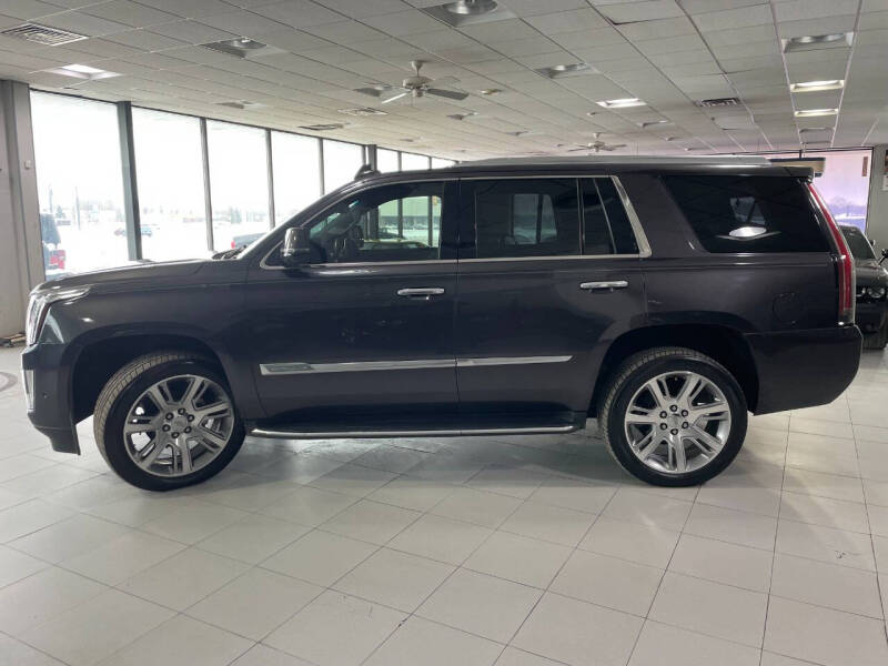 2017 Cadillac Escalade Luxury