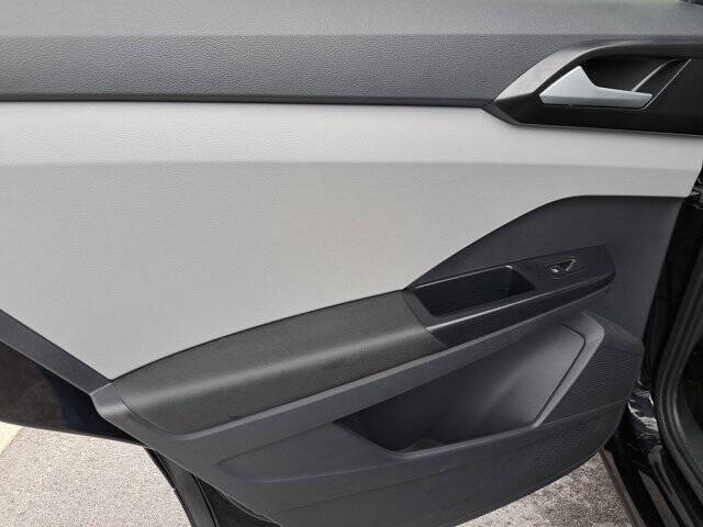 2023 Volkswagen Taos SE