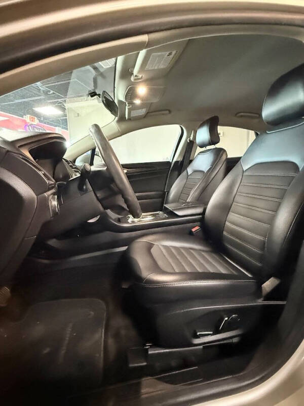 2018 Ford Fusion Hybrid SE