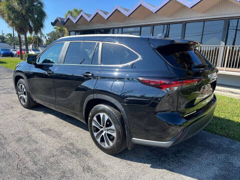 2024 Toyota Highlander XLE