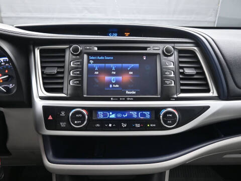 2016 Toyota Highlander LE Plus