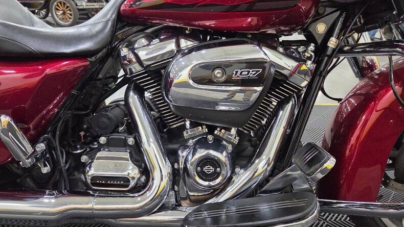 2017 Harley-Davidson FLH