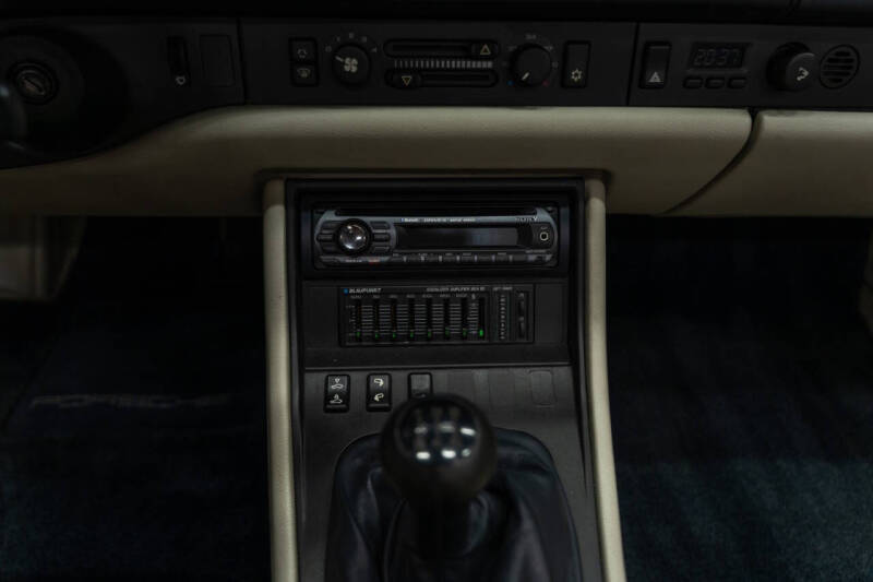 1990 Porsche 944 S2