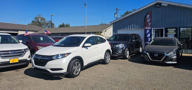 2018 Honda HR-V for sale at URIEL's AUTOMOTIVE LLC in Middletown, OH