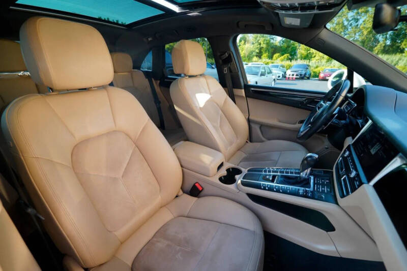 2020 Porsche Macan