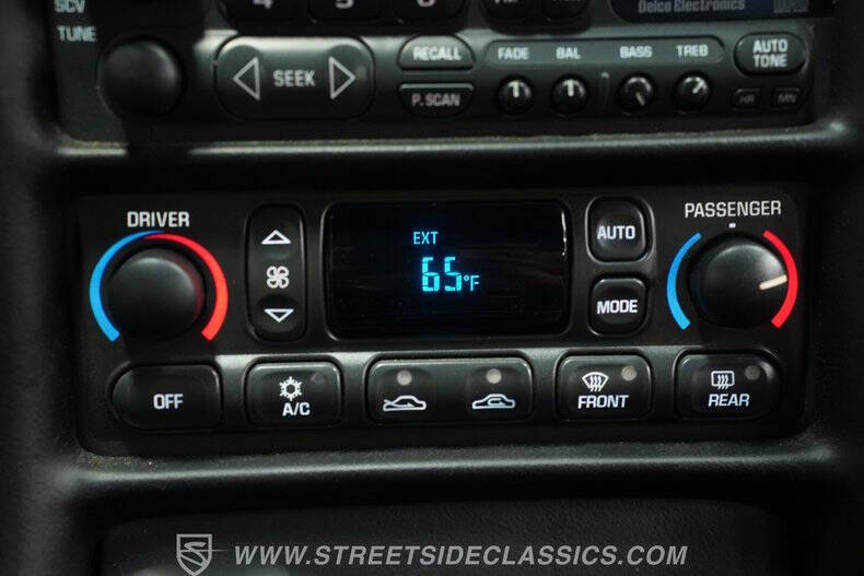 2004 Chevrolet Corvette