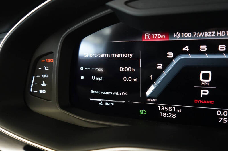 2023 Audi SQ8 4.0T quattro Premium Plus