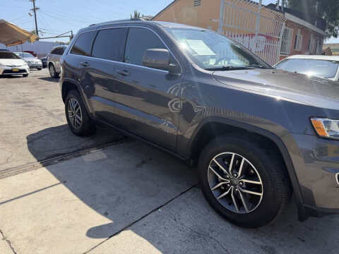 2020 Jeep Grand Cherokee Laredo E
