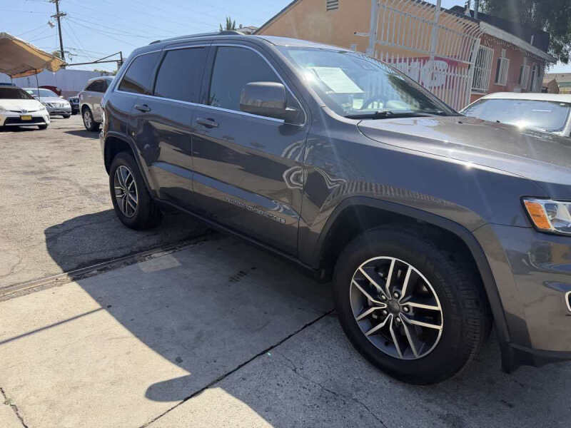 2020 Jeep Grand Cherokee Laredo E
