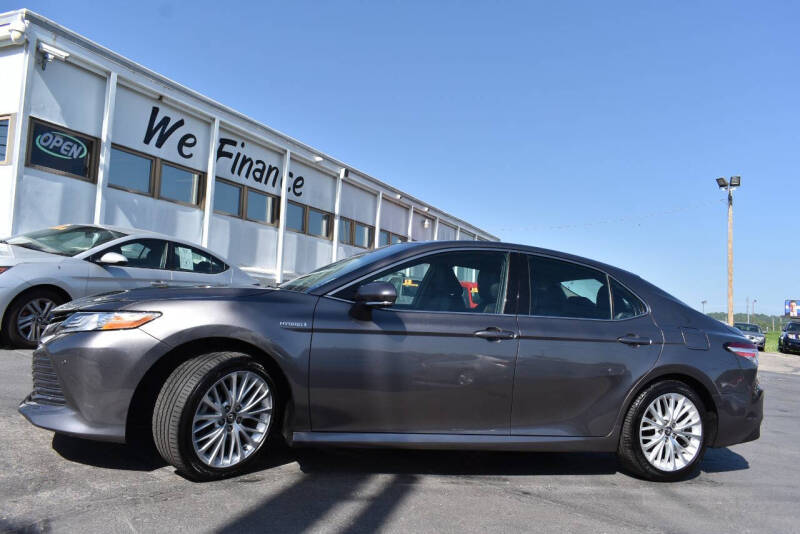 2018 Toyota Camry Hybrid XLE
