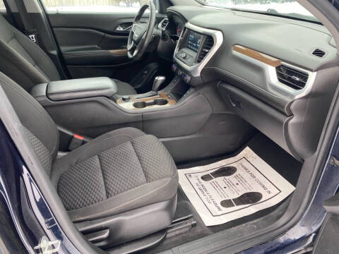 2017 GMC Acadia SLE-2