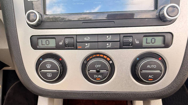 2009 Volkswagen Eos Lux