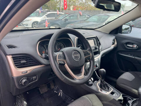 2014 Jeep Cherokee Sport