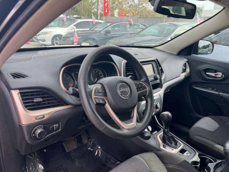 2014 Jeep Cherokee Sport