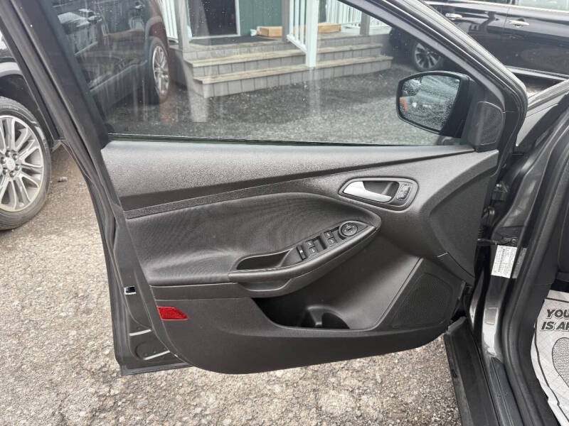 2017 Ford Focus SE