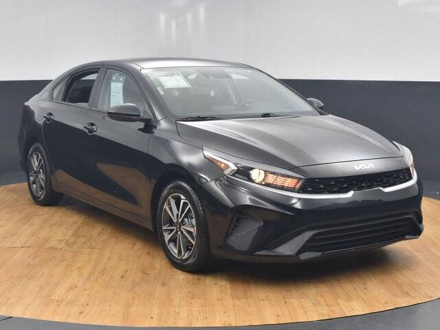 Used 2023 Kia Forte LXS with VIN 3KPF24AD9PE541613 for sale in Conshohocken, PA