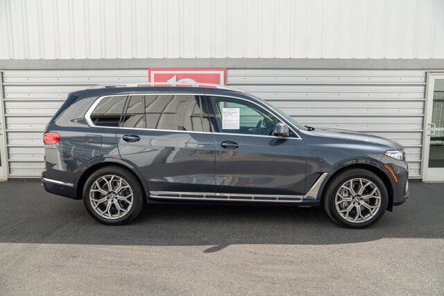 2019 BMW X7 51
