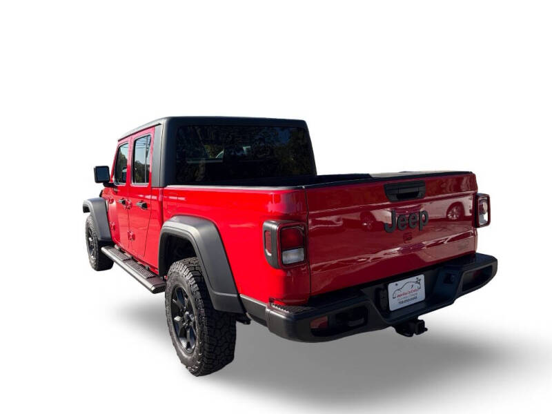 2020 Jeep Gladiator Sport