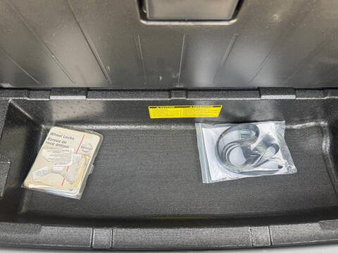 2013 Toyota Prius v Three