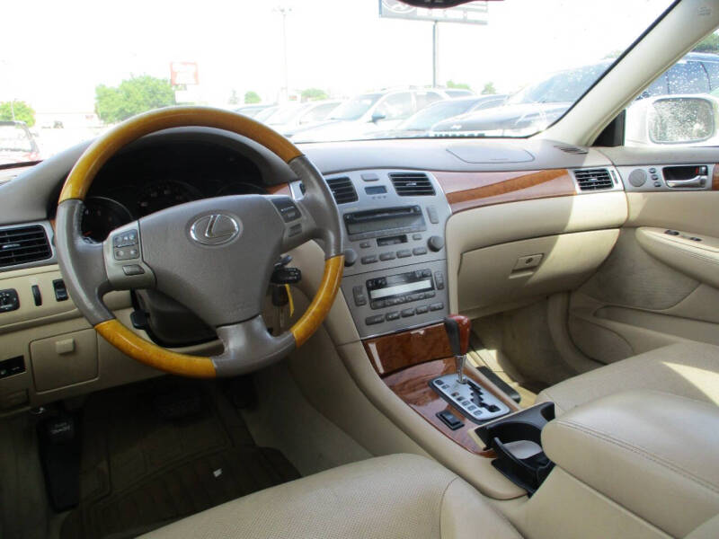2005 Lexus ES 330