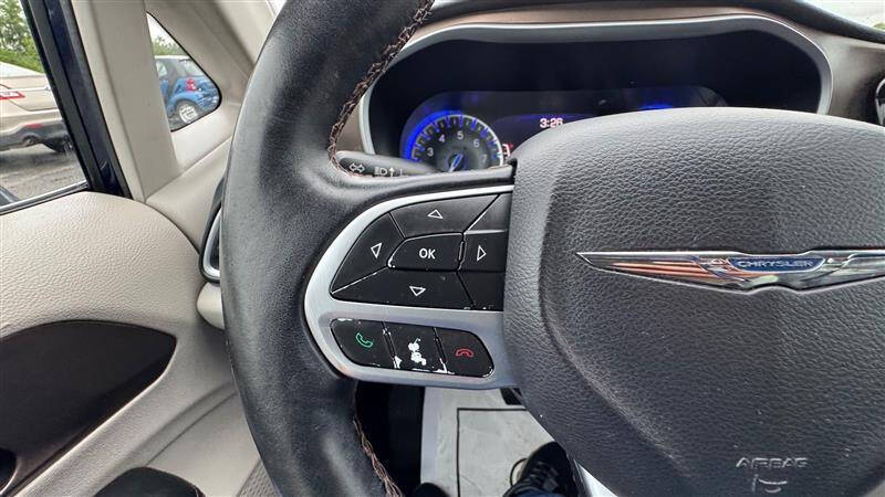 2017 Chrysler Pacifica Touring-L Plus