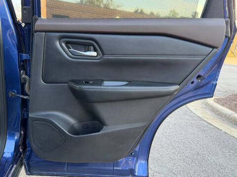 2022 Nissan Rogue SL