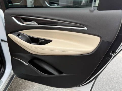 2019 Buick Enclave Essence