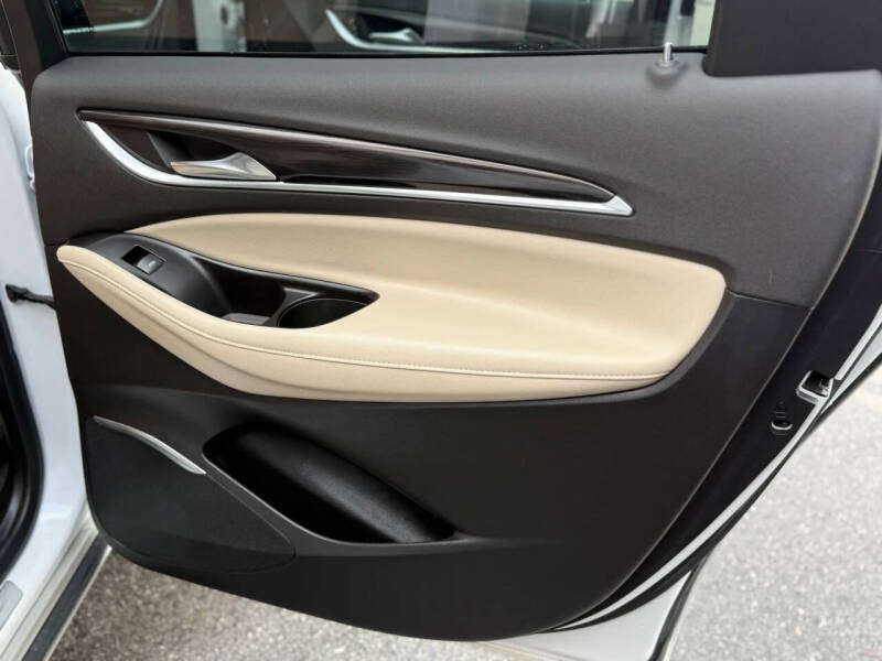 2019 Buick Enclave Essence