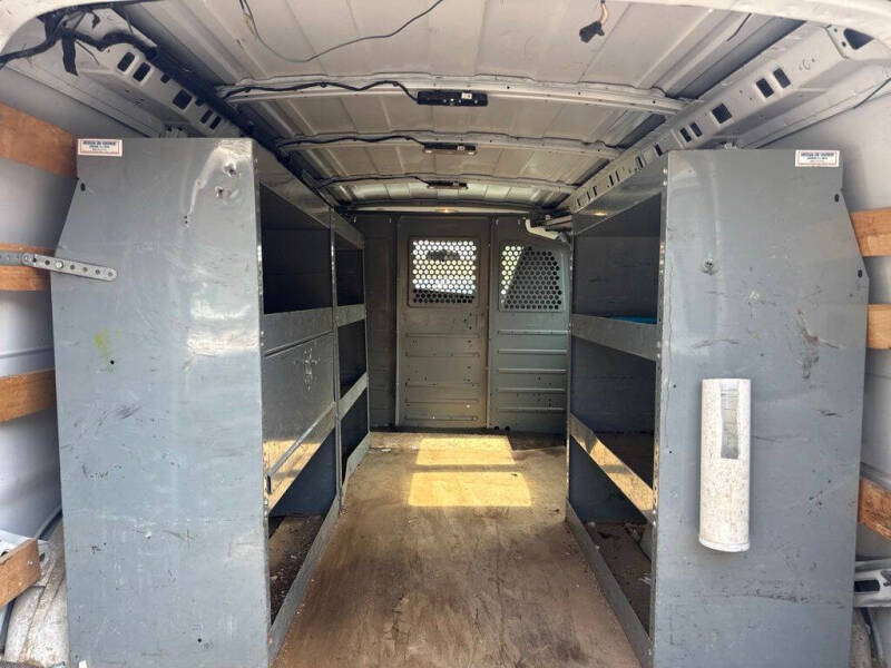 2017 GMC Savana 2500