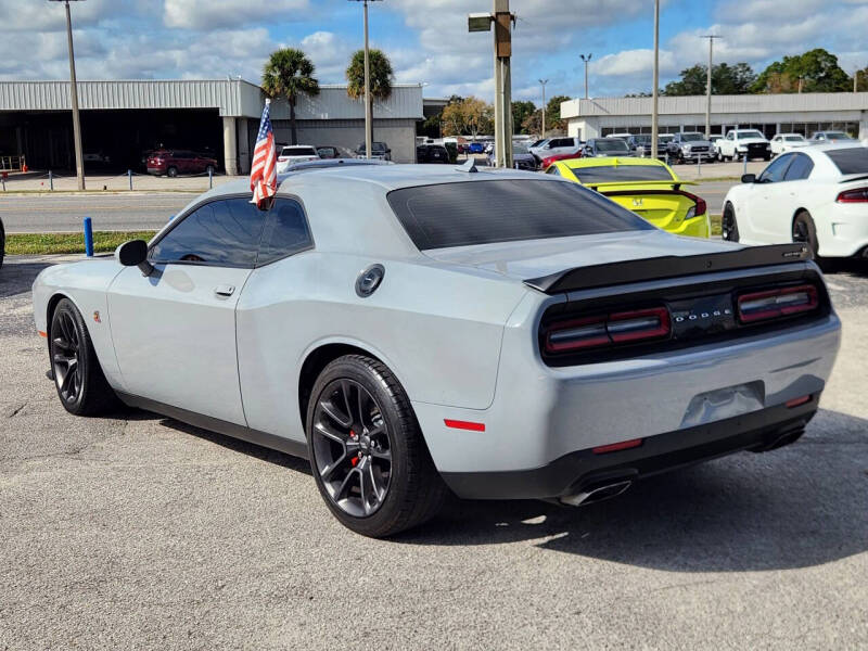 2021 Dodge Challenger