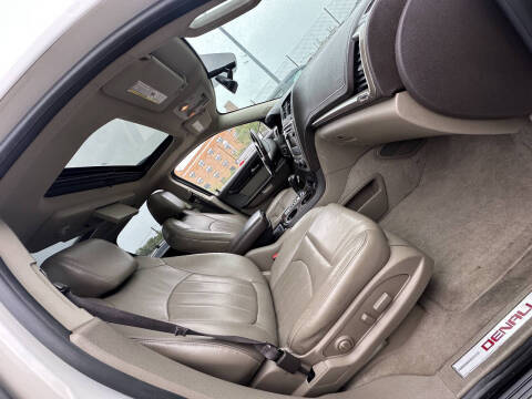 2013 GMC Acadia Denali