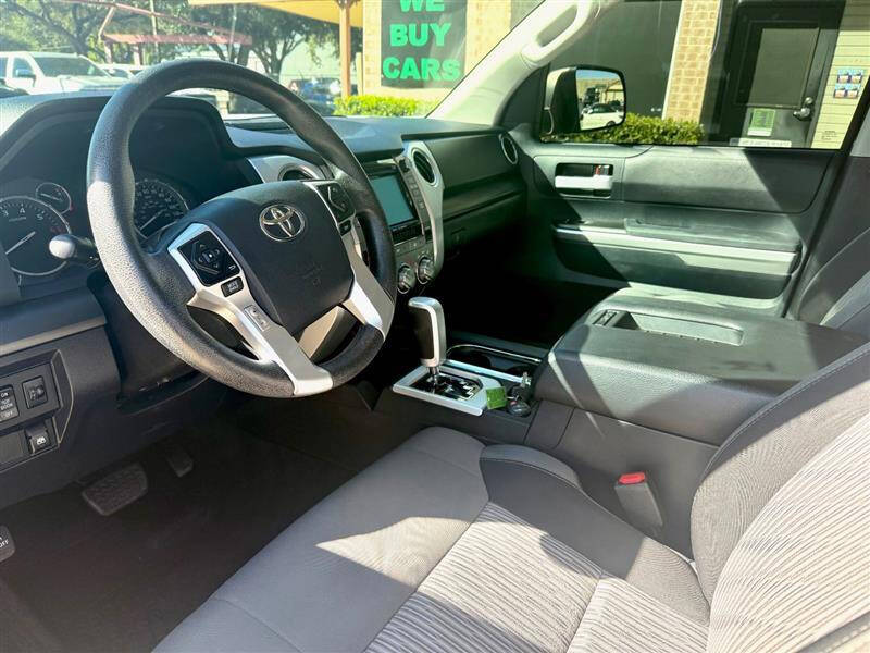 2017 Toyota Tundra SR5